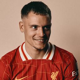 Elköszönt korábbi csapatától a Liverpool rekordigazolása – videó