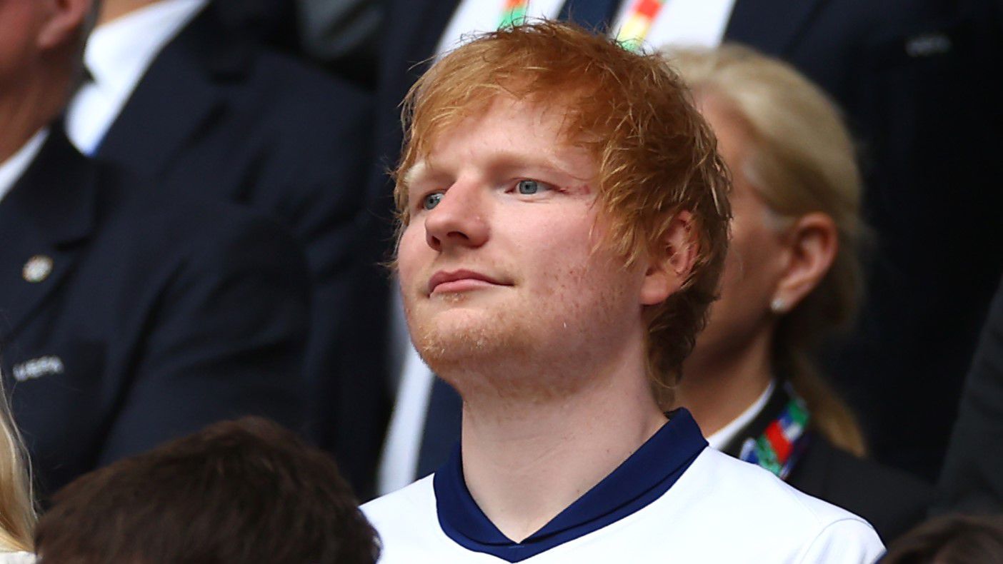 Ed Sheeran egy Premier League-csapat résztulajdonosa lett