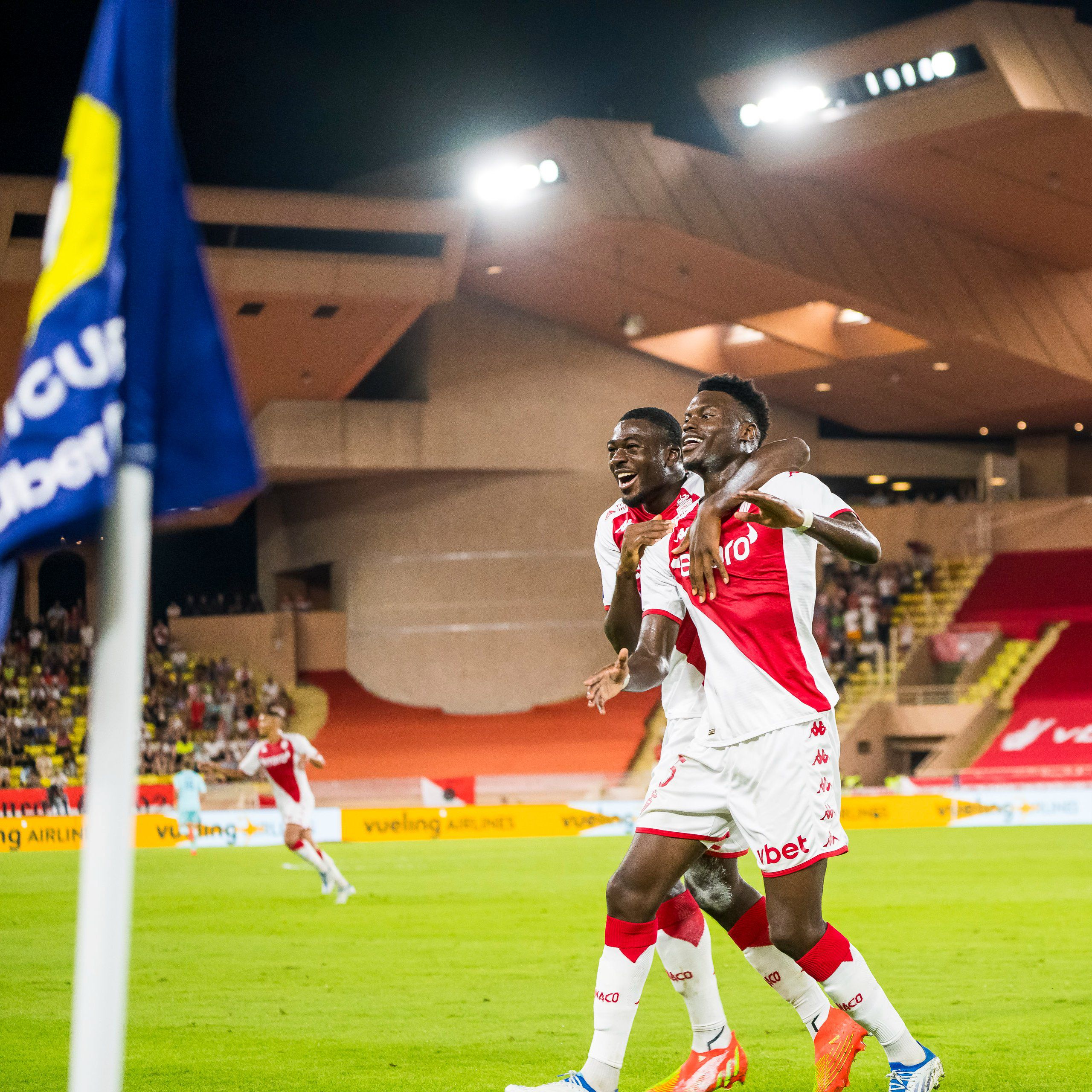A Ligue 1 bronzérmesének győzelmére átlagosan 1.42-es szorzót kínálnak (Fotó: Monaco/Twitter)