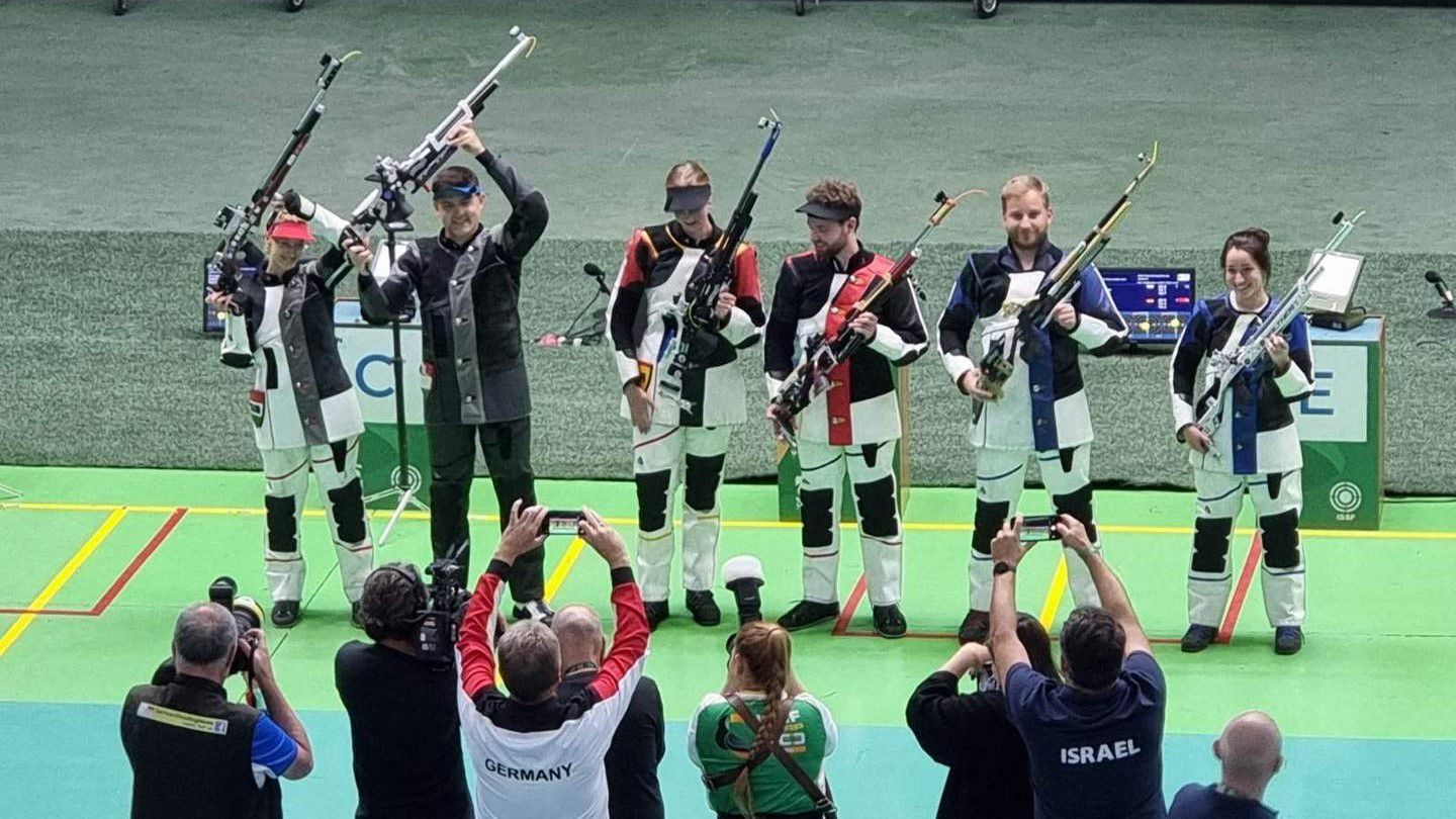 Mészáros Eszter és Pekler Zalán nyert ezüstérmet a sportlövő-világkupán (Fotó: Facebook/Hungarian Shooting Federation)
