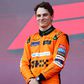 Sainz és Pérez kiütötte egymást, a tökéletesen védekező Piastri nyert Bakuban