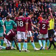 Ex-FIFA játékvezető nekiment Michael Olivernek a Liverpool–Burnley után