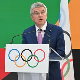 A NOB e-sport olimpiát tervez, a tagság egy része Bach maradását szeretné