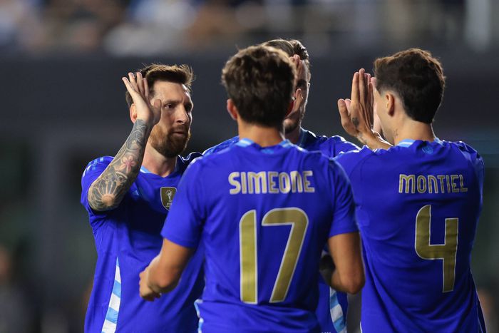 Lionel Messi ismét az argentin társak között