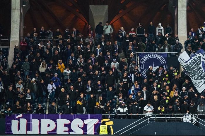 A szurkolók nem tartják jó ötletnek az együttműködést. Fotó: Újpest Ultras 1992