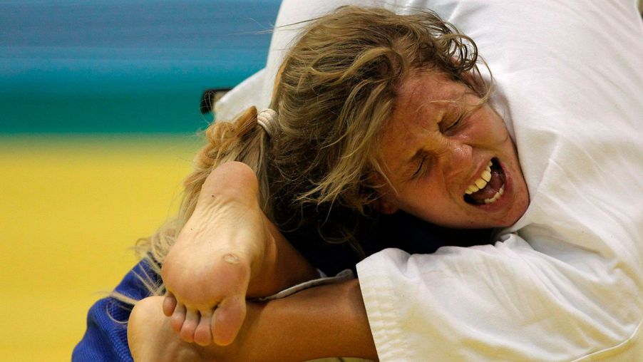 Szorult helyzetben a 2013-as riói világbajnokságon. Ott legalább pofonokat nem kapott (Fotó: MTI/AFP/EPA)