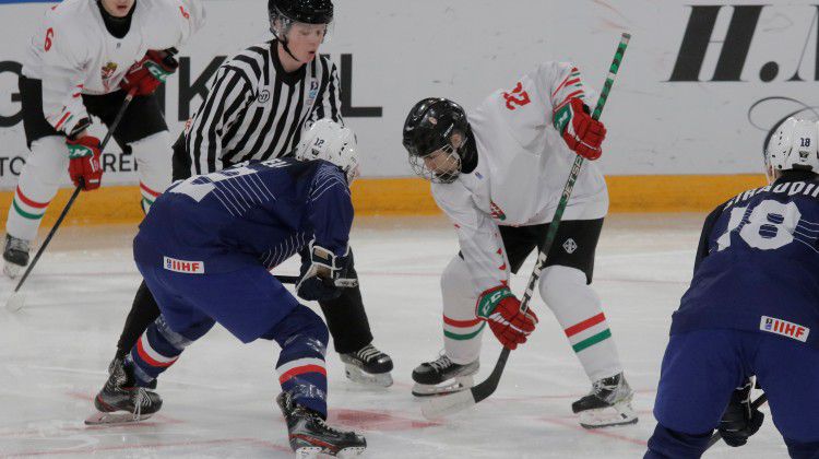 A magyar válogatott először nyert a junior-világbajnokságon meccset (Fotó: Magyar Jégkorong Szövetség)