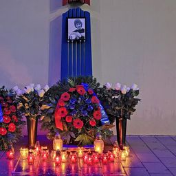 Gyertyagyújtás Mészáros Ferenc emlékére