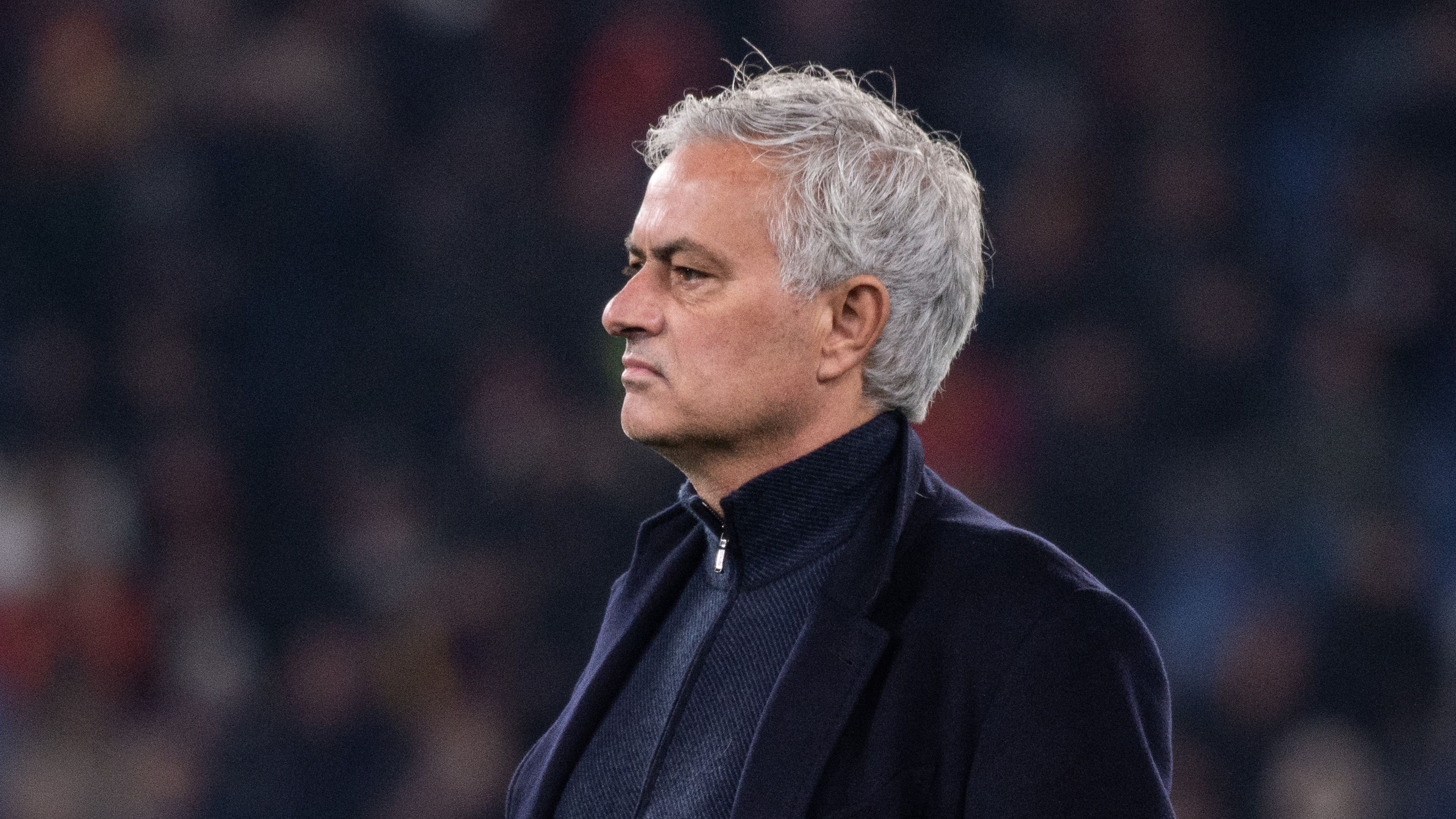 Kirúgták Mourinhót; meghalt a Hertha elnöke – délelőtti hírösszefoglaló