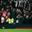 A Manchester United megszenvedett a kiesőjelölttel, de Amad Diallo triplája megmentette az estét