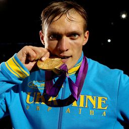 Halott apja kezébe adta olimpiai aranyérmét Uszik
