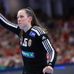 „Láttam a lányok szemében, mindenre elszántak!” – interjú Böde-Bíró Blankával kijutásról, hitről és örömkézilabdáról