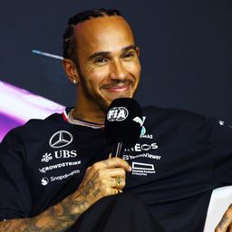 Hamilton elárulta, kinek adná a megüresedő ülését