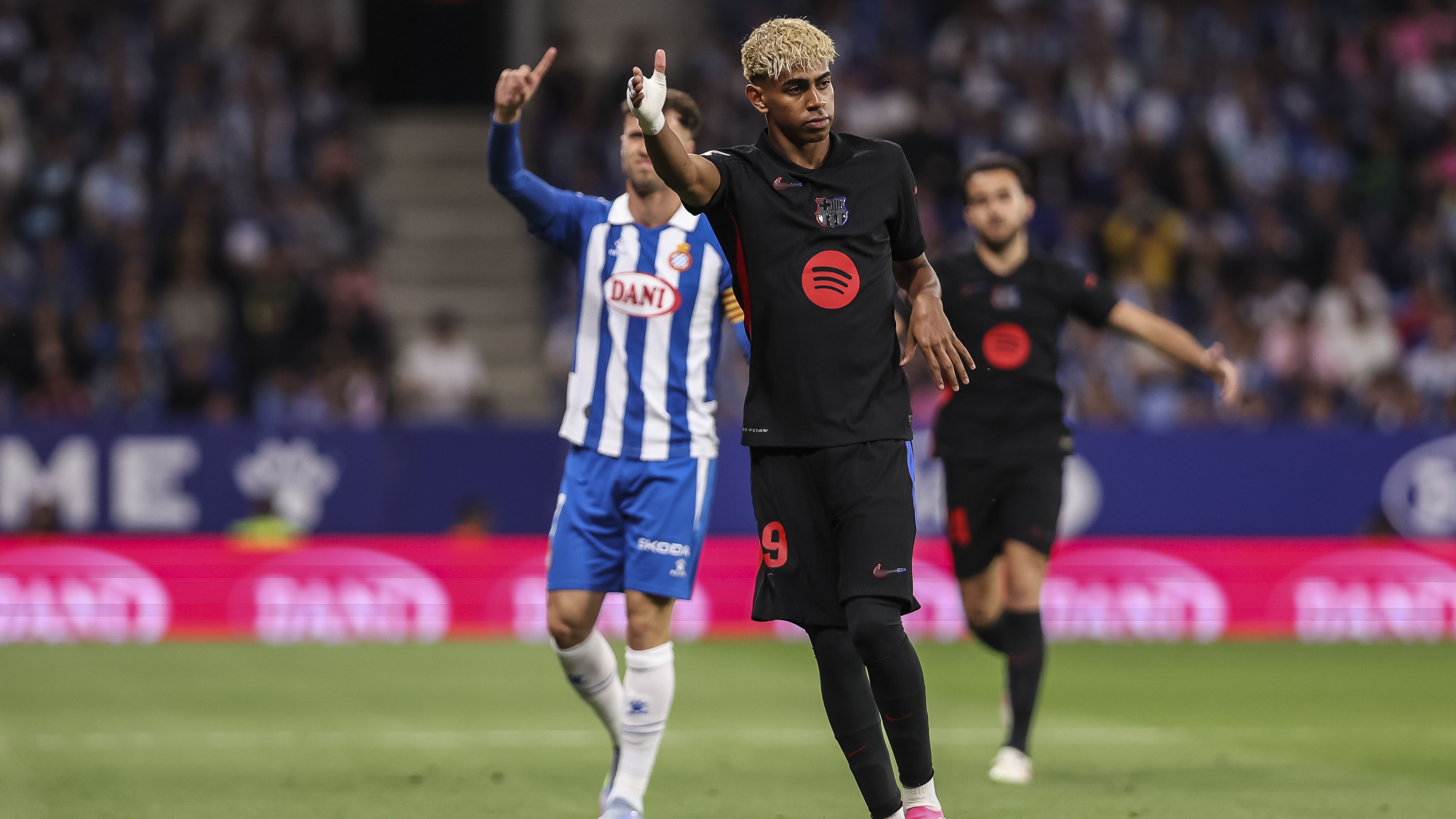 Lamine Yamal beérte Cristiano Ronaldo egyik karrierrekordját