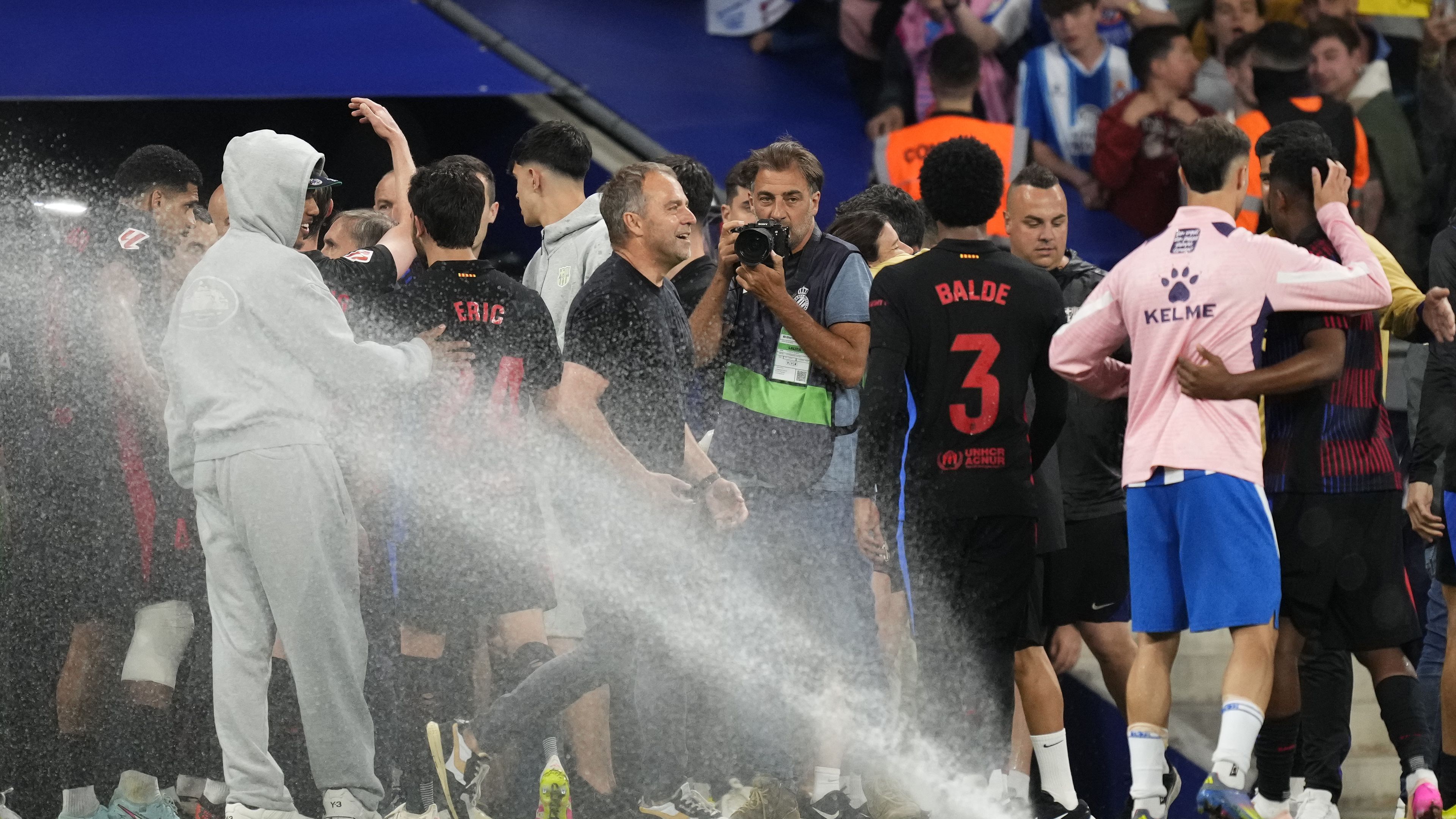 „A Barcelonánál trófeákat kell nyerni” – Hansi Flick a bajnoki aranyérem után