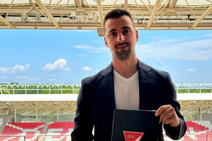 A sportigazgató is távozik a Debrecentől