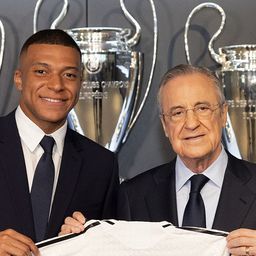 Mbappé aláírta a szerződését a Real Madridnál, már az új mezével pózolt