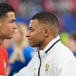 Mbappé Ronaldót utánozta, a Real Madrid címerét is megcsókolta a bemutatásán