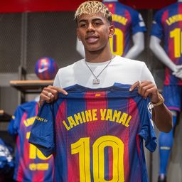 Lamine Yamal hosszabbított a Barcelonával és megkapta Lionel Messi legendás mezszámát