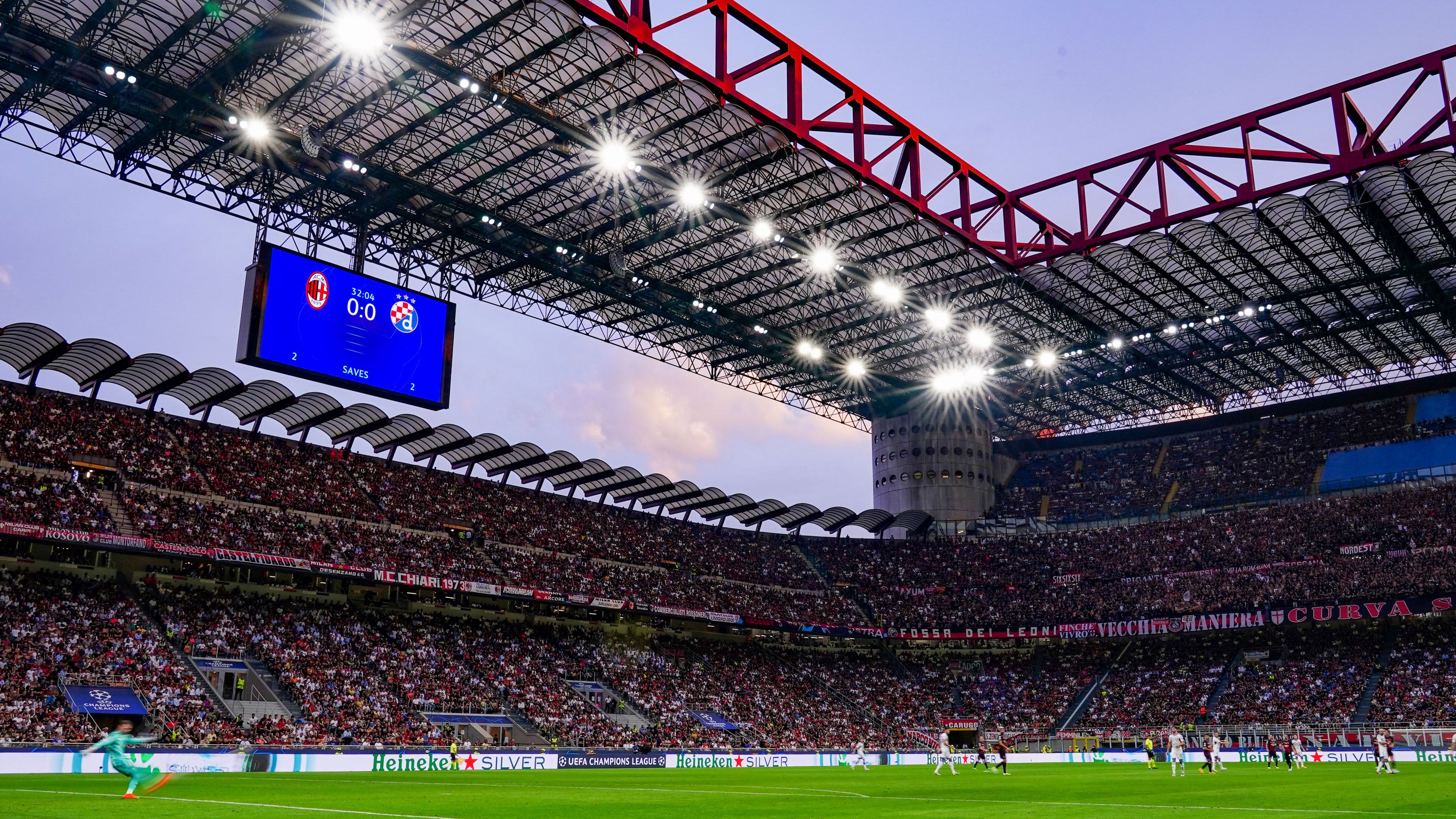 Lebontják a milánói stadiont, kiakadt a legenda fia