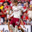 Egy 15 éves Arsenal játékos átírhatja a Bajnokok Ligája történelmét