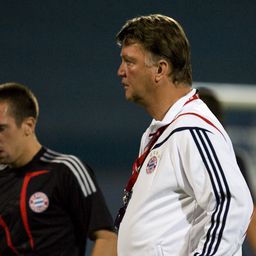 „Egy-két játékos elsírta magát Van Gaal durvaságától” – a Bayern korábbi sportigazgatója