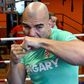 Mike Tyson mozdulatait oktatja a magyar bokszoló