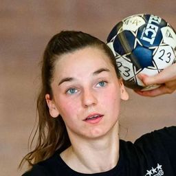 Faluvégi Rudolf és Dorottya csapata is győzött; Planéta Szimonettáék rangadót nyertek