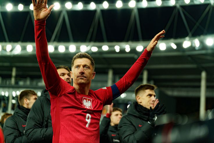 Robert Lewandowski Törökországban folytathatja