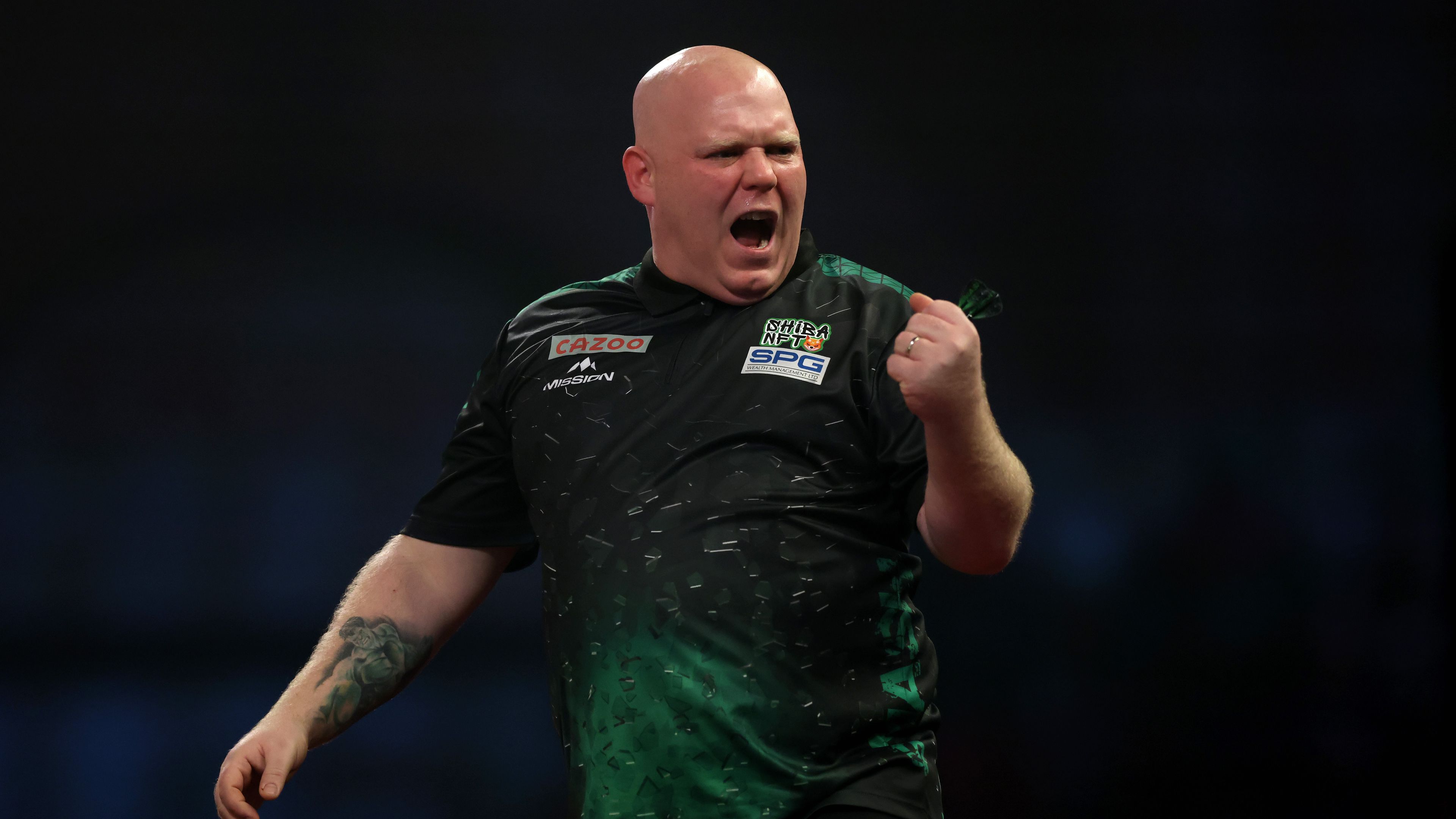 Újabb világbajnok búcsúzott, meglepő párosítás a Grand Slam of Darts elődöntőjében