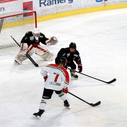 Második meccsét is elveszítette a női jégkorong-válogatott