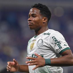 Így köszöntötték az öltözőben a Real Madrid brazil szupertehetségét – videóval