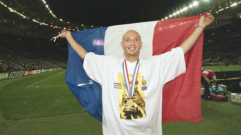 Sportolói pályafutása csúcsán: ünneplés az 1998-as vb-döntő után, amikor Franciaország 3–0-ra verte Brazíliát (Fotó: GettyImages)