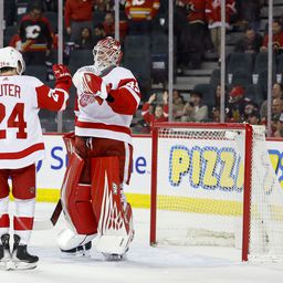 Sorozatban ötödik sikerét aratta a Detroit, a ligaelső gólt sem kapott az NHL-ben