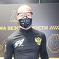 Fegyverrel a kezében fotózták le a volt Forma–1-es orosz pilótát