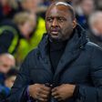 Kirúgta edzőjét, az Arsenal-legendát a PL-csapat