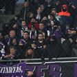 „Easy” – az Újpest szurkolói a saját pályáján trollkodták meg a Fradit és Kubatovot a kiesés után + kép