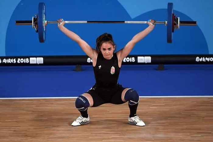 Árva Cintia országos felnőttcsúcsot lökött a súlyemelő Eb-n