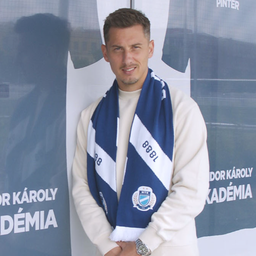 Hosszabbított az MTK 37-szeres válogatott labdarúgója