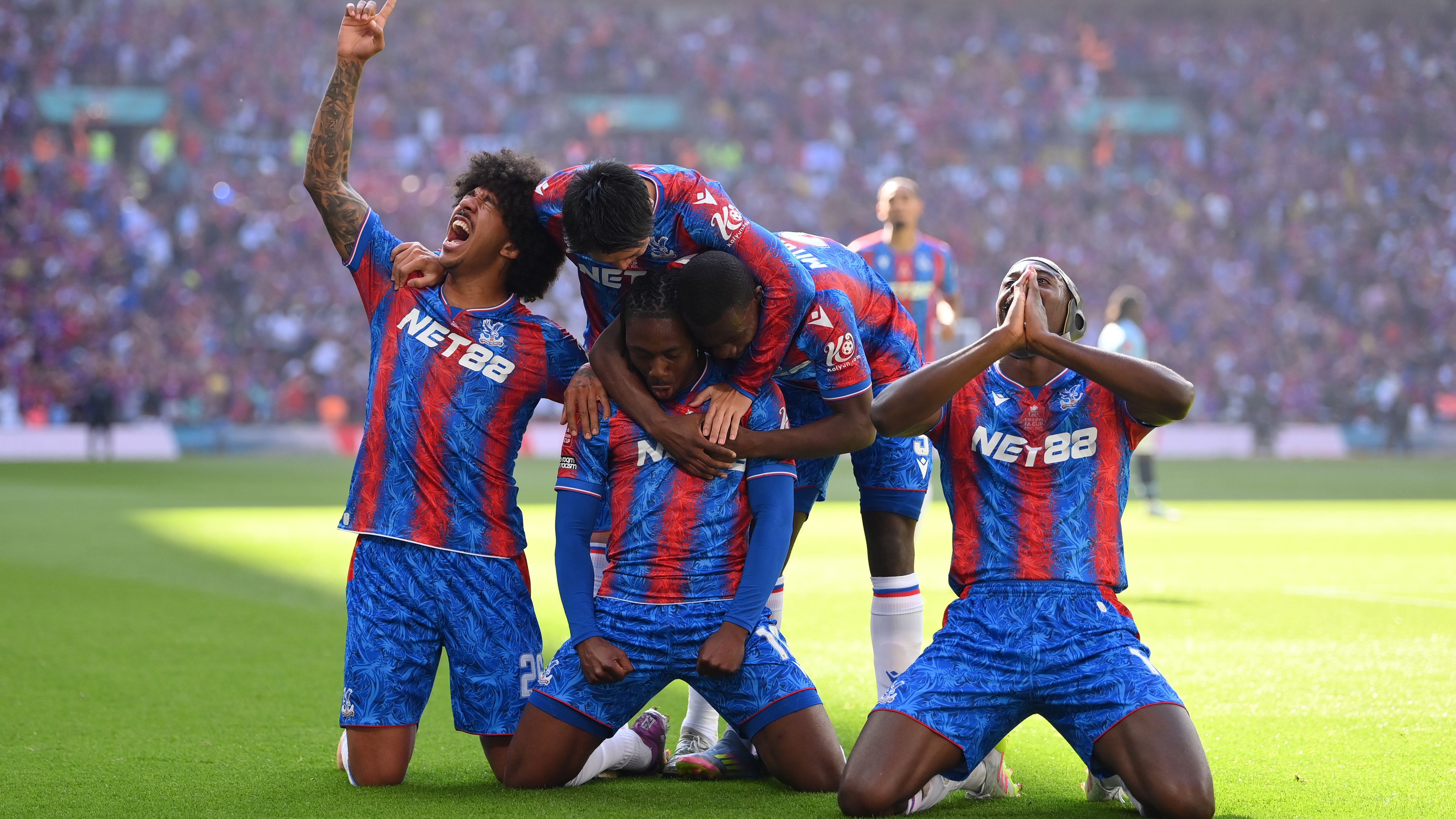 Ismét elbukta az FA-kupa-döntőt a Man. City; történelmet írt a Crystal Palace