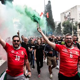 Így vonultak a magyar drukkerek Podgoricában – videóval