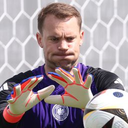 Manuel Neuer kapuscsúcsot állíthat be a mieink ellen