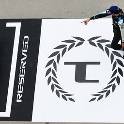 Hungaroring: Nem akármilyen ajándékot kapott a 2021-es futamgyőztes