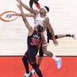 Los Angelesben folytatja az NBA-sztár