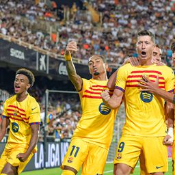 Lewandowski fordított, győzelemmel kezdődött a Flick-éra