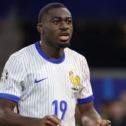 Francia válogatott középpályást igazolt a Milan