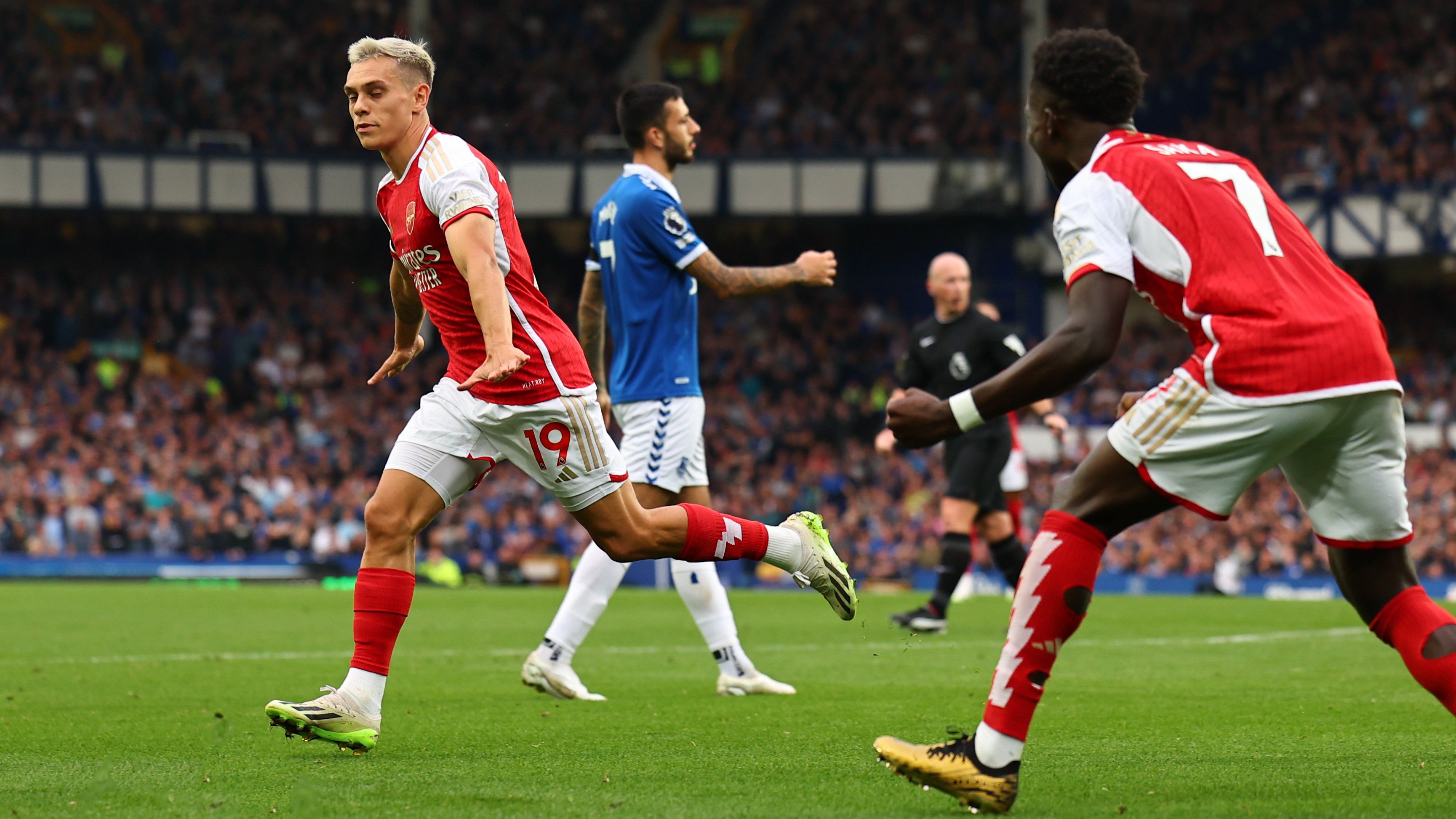 Leandro Trossard góljával nyert és megtörte az Everton elleni negatív idegenbeli sorozatát az Arsenal