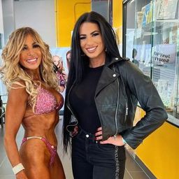 Elképesztő formában van a 61 éves magyar fitnesznagyi