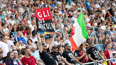 Júliusban, a Milan elleni felkészülési mérkőzésen megtelt a ZTE Aréna, de a vezetőség a bajnokságban is a nézőszám emelkedését szeretné elérni. (Fotó: ztefc.hu)