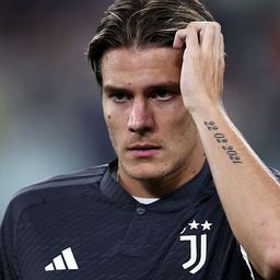 Ennyi időre tiltják el a Juventus középpályását – hivatalos